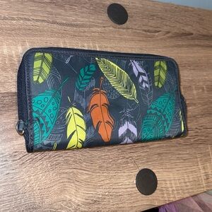 Free shipping save your way clutch